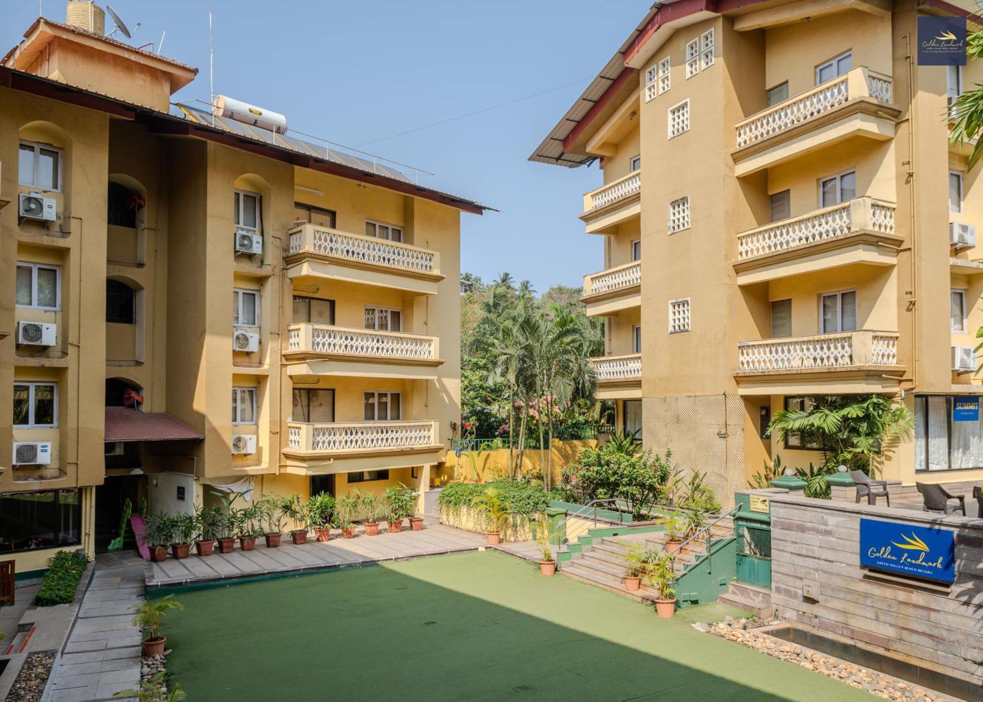 Golden Landmark Green Valley Beach Resort Dona Paula Exterior photo