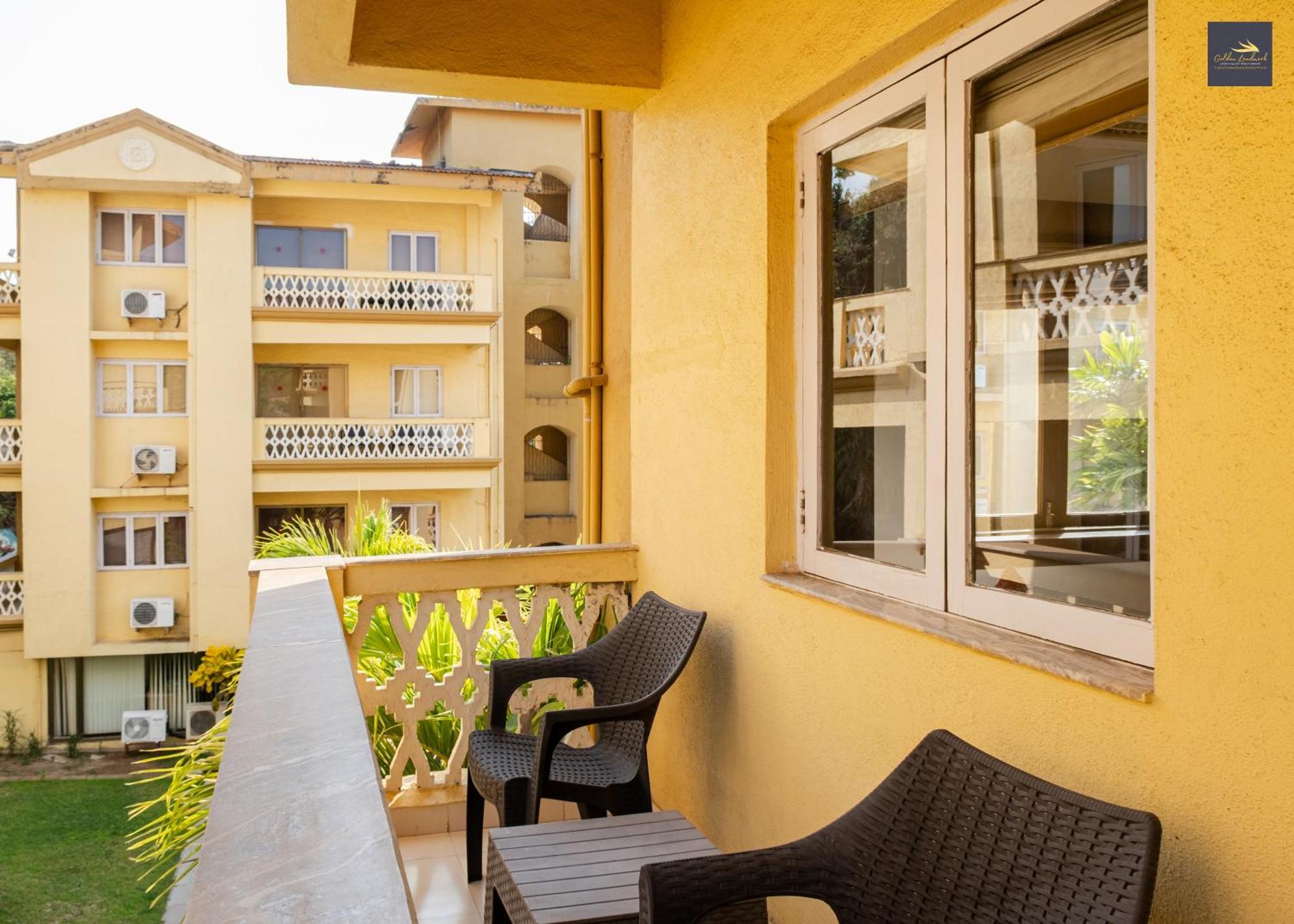 Golden Landmark Green Valley Beach Resort Dona Paula Exterior photo